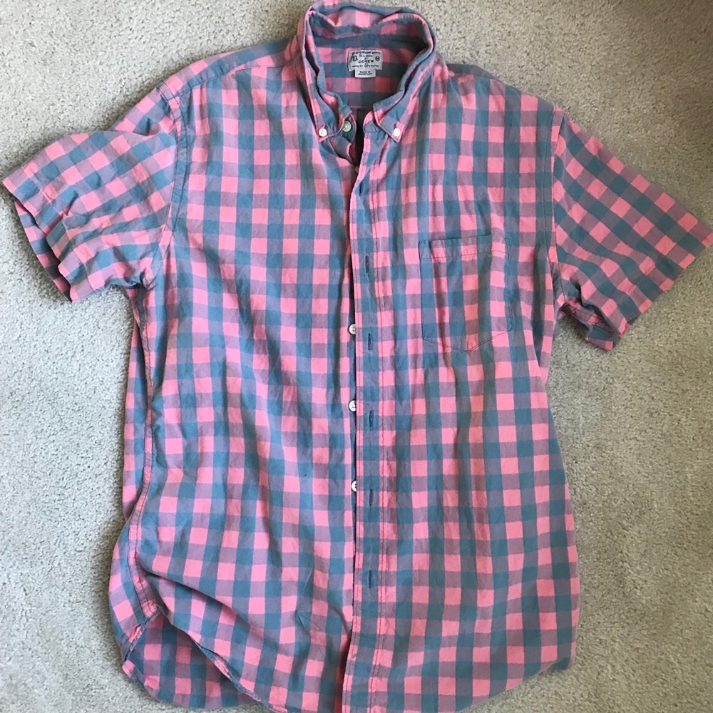 Short sleeve pink and grey plaid button down